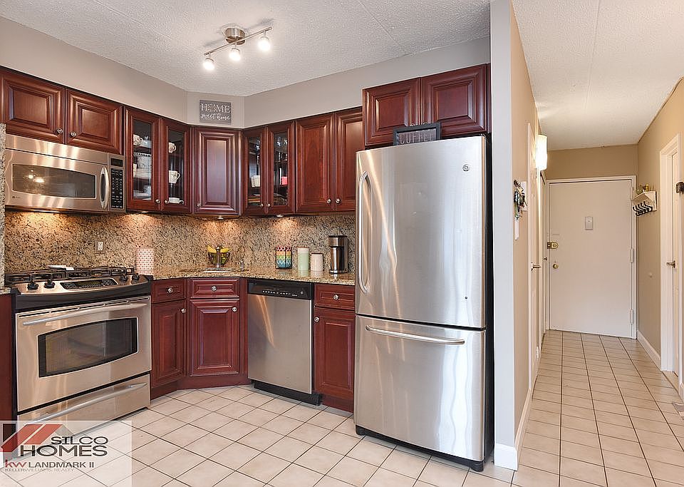 1st image of 6659 71st St APT 3C