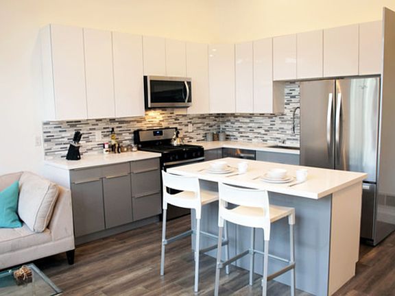 3rd image of 4628 Don Lorenzo Dr APT D
