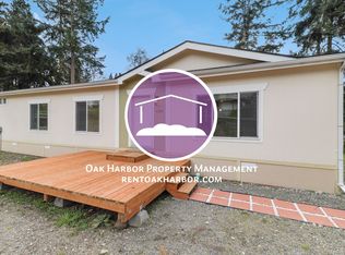 4389 Rhododendron Dr, Oak Harbor, WA 98277
