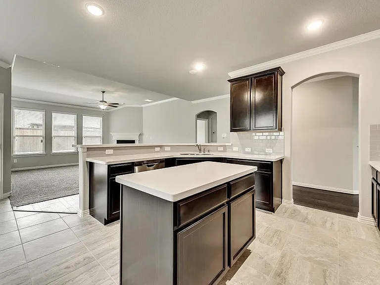 16700 Lincoln Park Ln — Photo 11