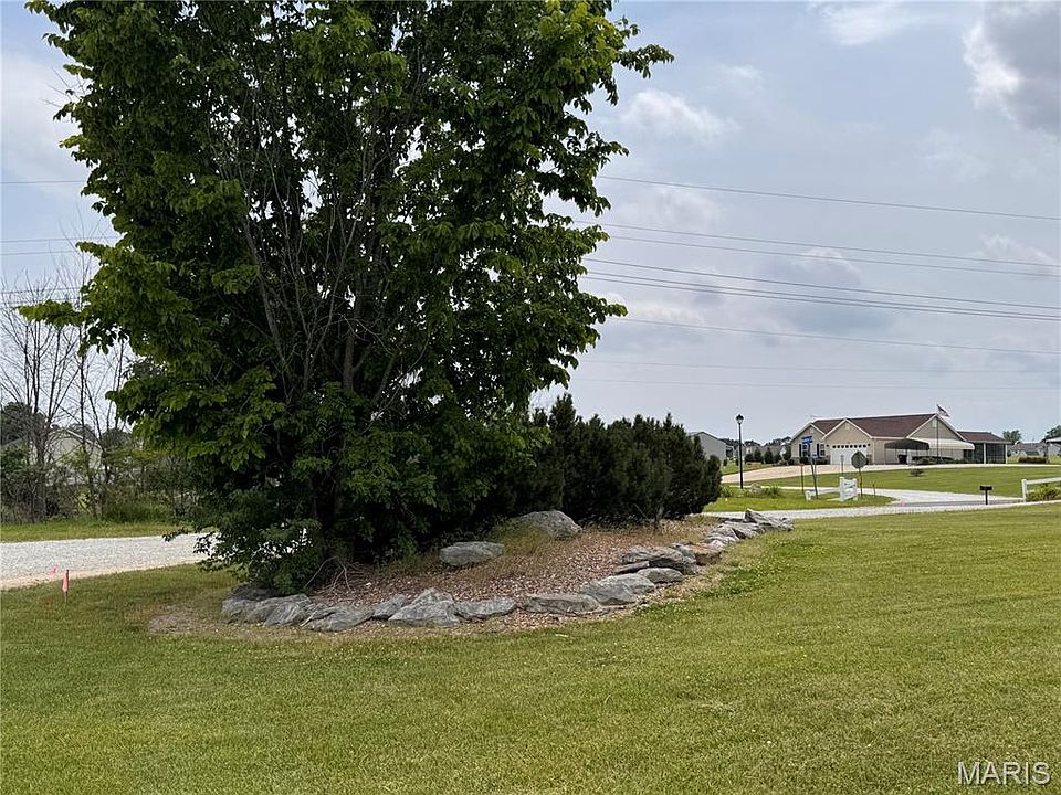 2nd image of 5 Ashley Ln