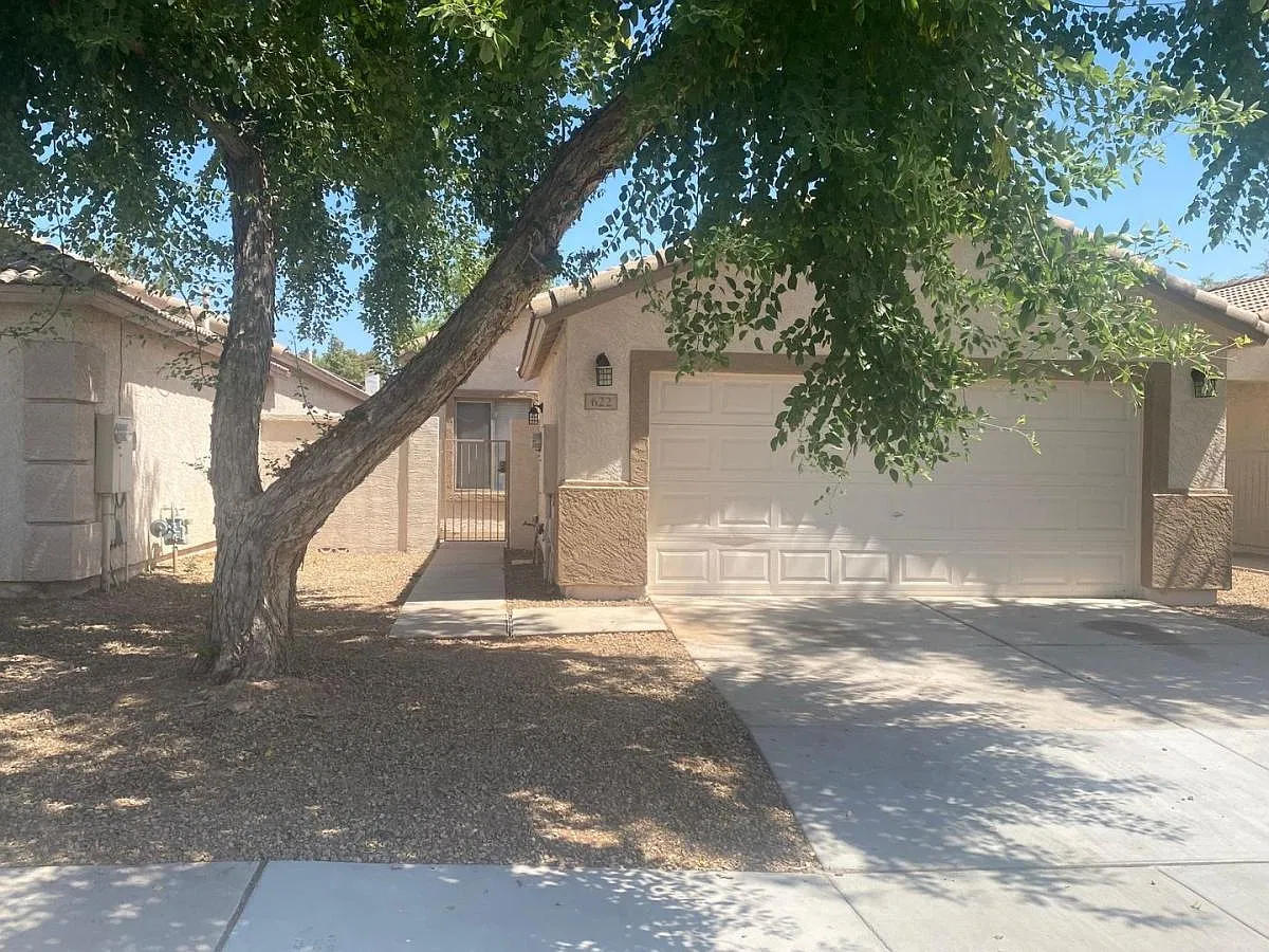 Awesome Home in Chandler — Photo 2