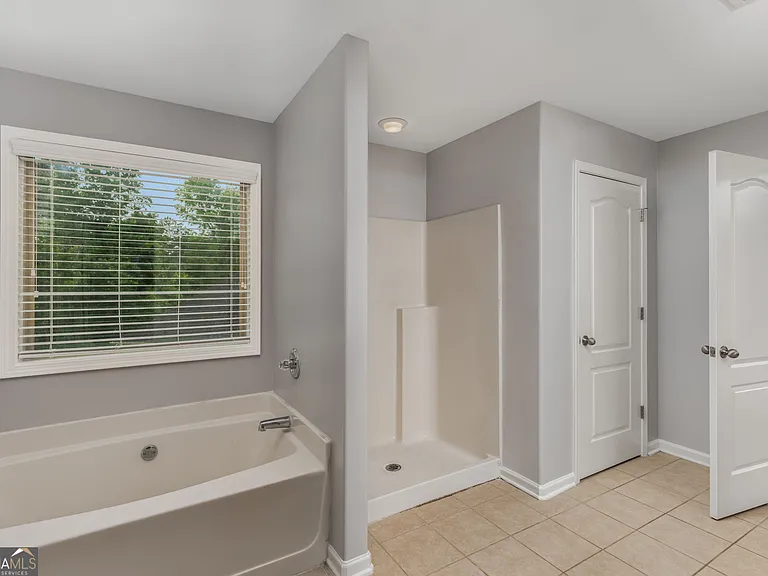 168 Summer Grove Ln — Photo 41