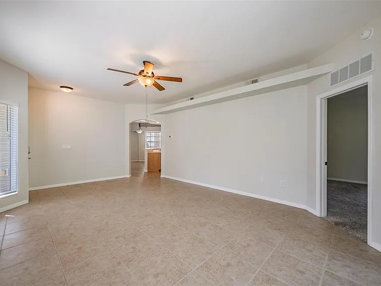 1827 Hammocks Ave #1827 — Photo 7