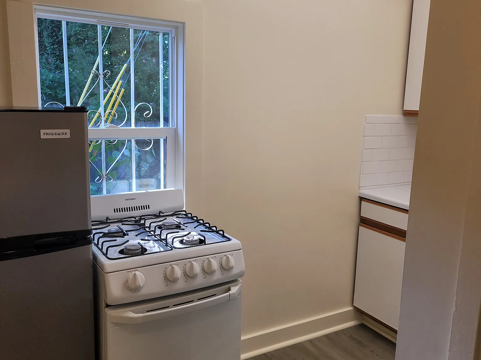 Studio, 450 sqft, $800 — Photo 3