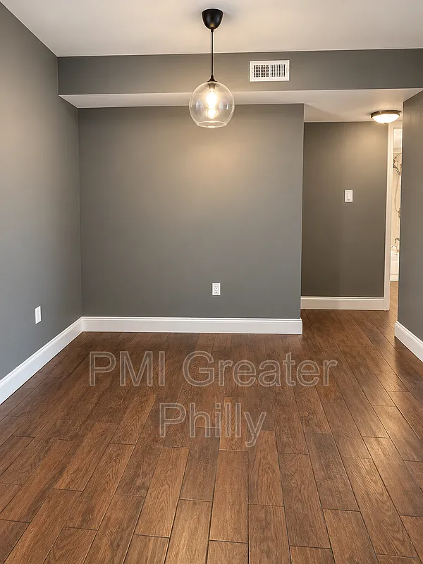 2 bed, 2.0 bath, 1270 sqft, $1,800 — Photo 3