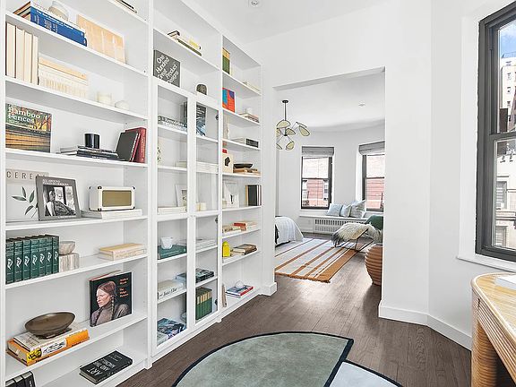 5th image of 342 W 85th St #6AB
