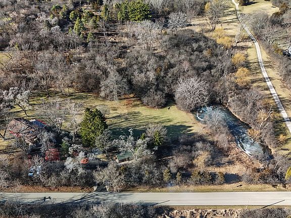 4th image of 120 Old Barrington Rd