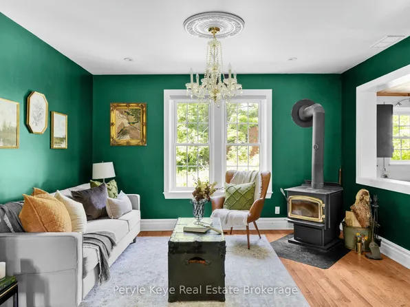 9 King St, Bracebridge, ON P1L 1H4
