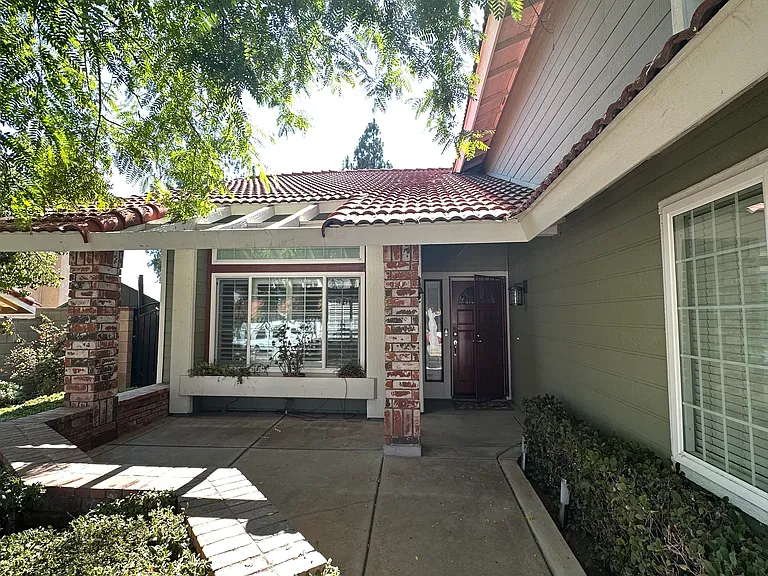 9081 Mandarin Ln — Photo 3