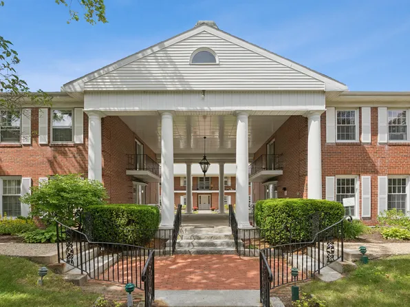 179 Pine Street #1B, Portland, ME 04102