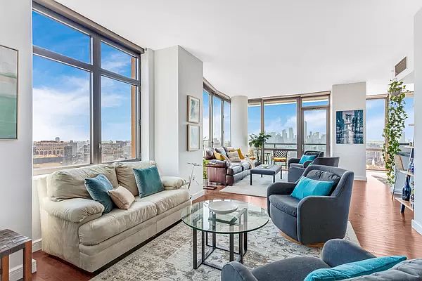 1st image of 101 W 24th St APT 32C
