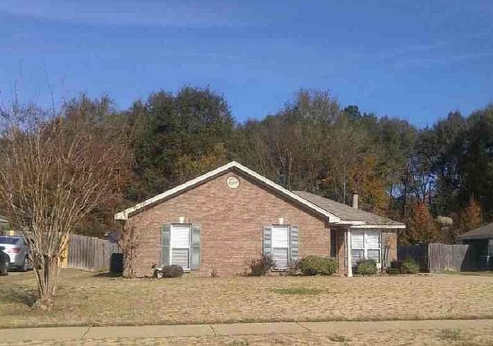 1st image of 6017 Tamarack Dr