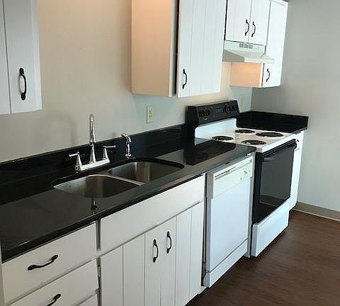 5th image of 6046 E 127th St #1