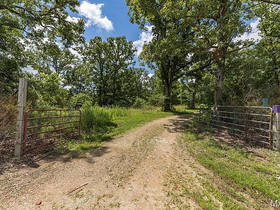 3rd image of 184.52 Cedar Hollow Rd