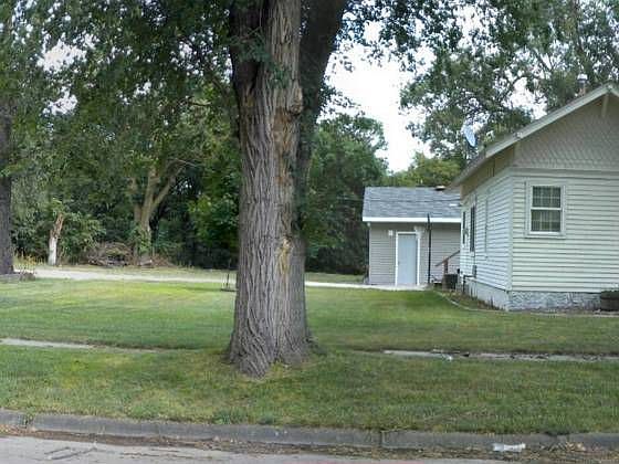 1st image of 320 Kelsey St