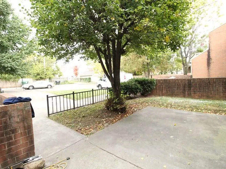 218-222 Hinkle Ave — Photo 11