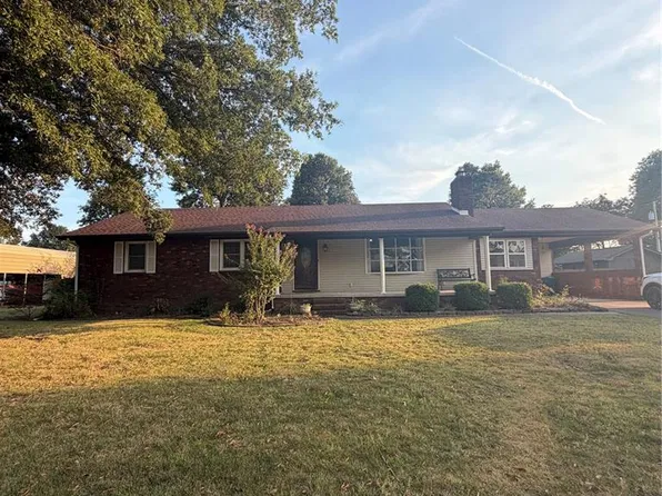 509 W 6th St, Portageville, MO 63873