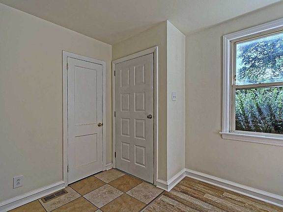 3rd image of 27 McPhelin Ave
