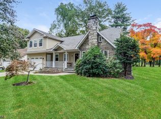 383 Durham Ct, Union, NJ 07083