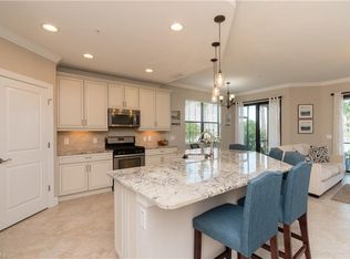 2133 Frangipani Cir #2-101, Naples, FL 34120