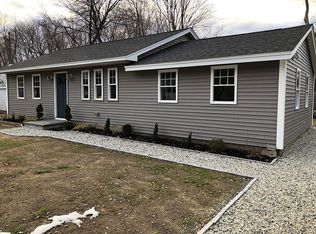 14 Blake Ln, Hampton, NH 03842