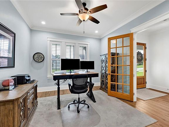 5th image of 21702 Pillars St