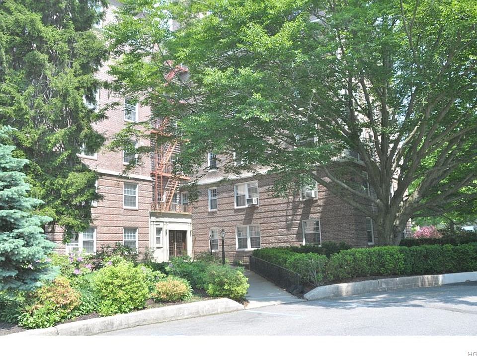 1st image of 300 S Broadway APT 2G