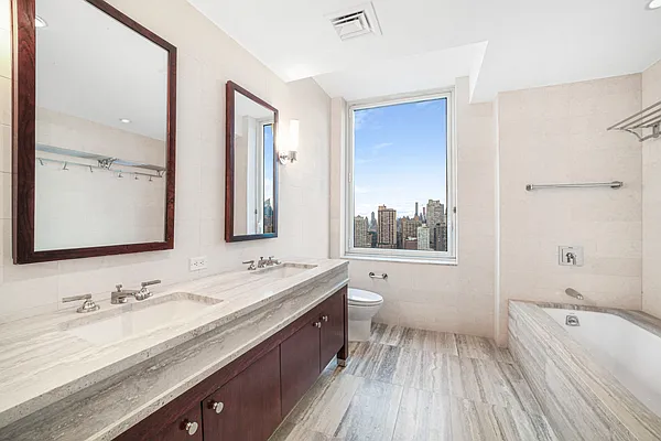 Rented by Nest Seekers International | media 39