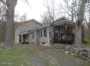 1909 W Independence St, Coal Township, PA 17866