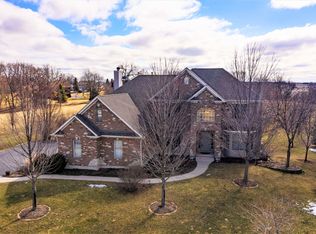 19N079 W Woodview Pkwy, Hampshire, IL