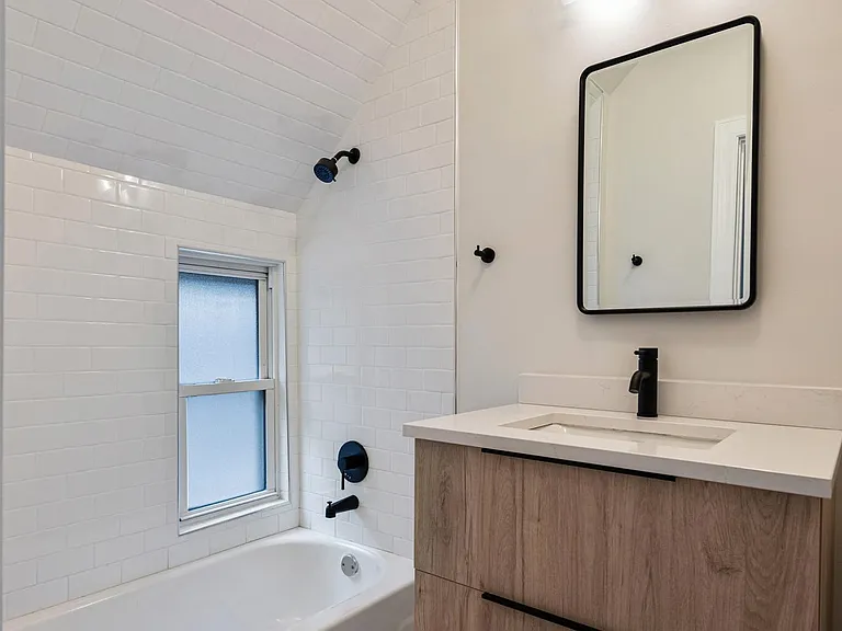 3420 W Shakespeare Ave — Photo 7