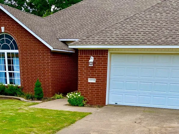 5218 S 62nd St, Rogers, AR 72758
