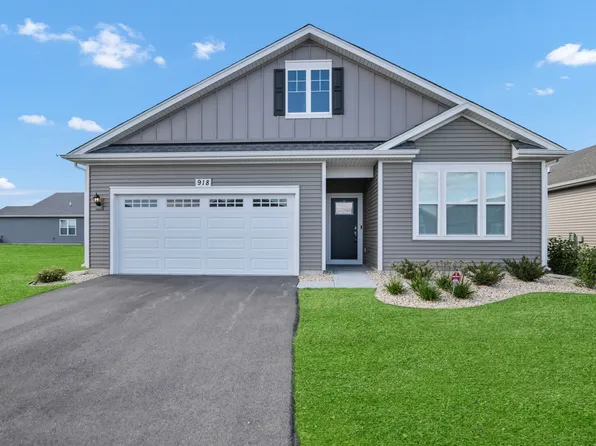 918 Plateau Dr, Pingree Grove, IL 60140