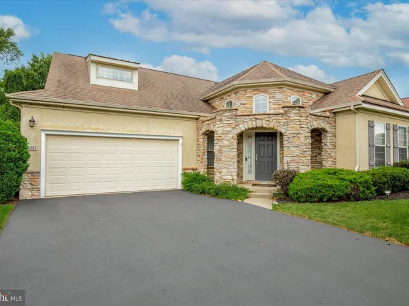 1237 Scott Pl, Warminster, PA 18974