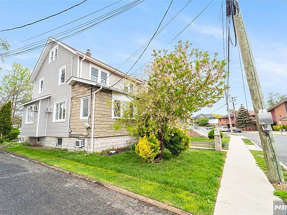 2nd image of 46 Chamberlain Ave