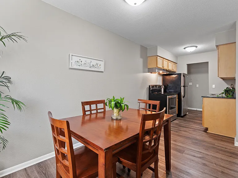Granite Ridge Apartments — Photo 6