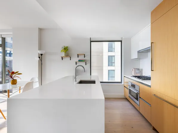 319 Schermerhorn Street image 2 of 8