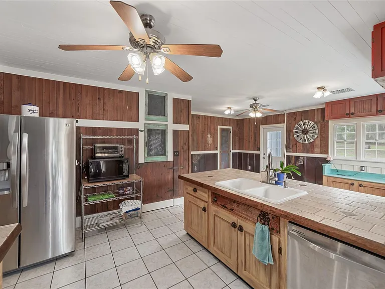 1905 Myrtle Lake Ave — Photo 6