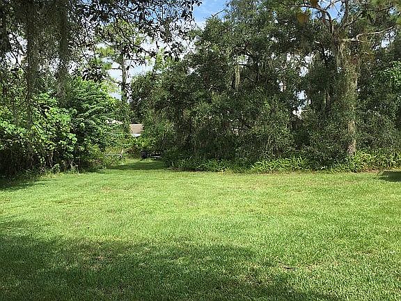 2nd image of 1934 Gardenia Ave