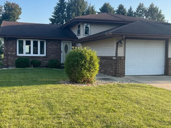 417 Palmor Dr, Ottawa, IL 61350