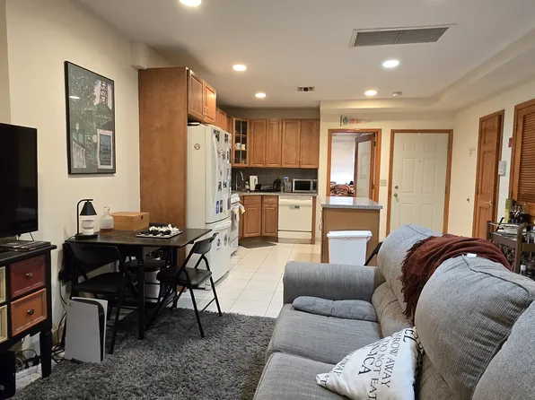 129 Park Avenue image 4 of 14