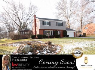 20 Shore Dr, Oswego, IL 60543