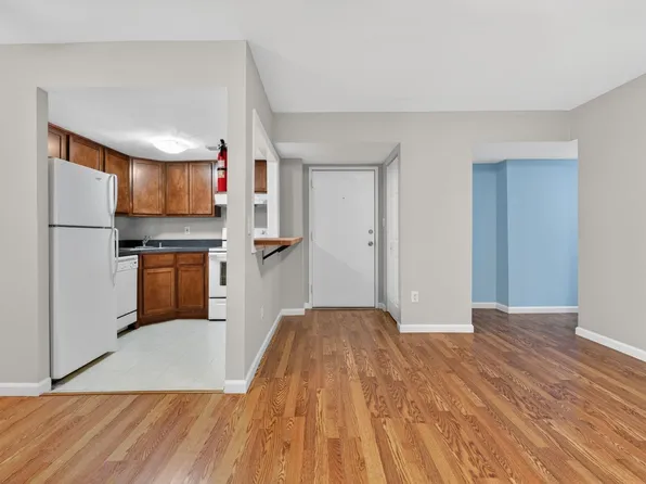 429 Kenyon St NW APT T2, Washington, DC 20010