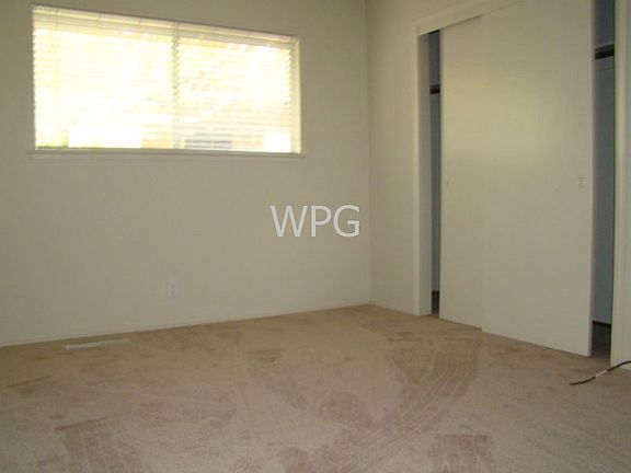 5th image of 15112 Lynn Ave