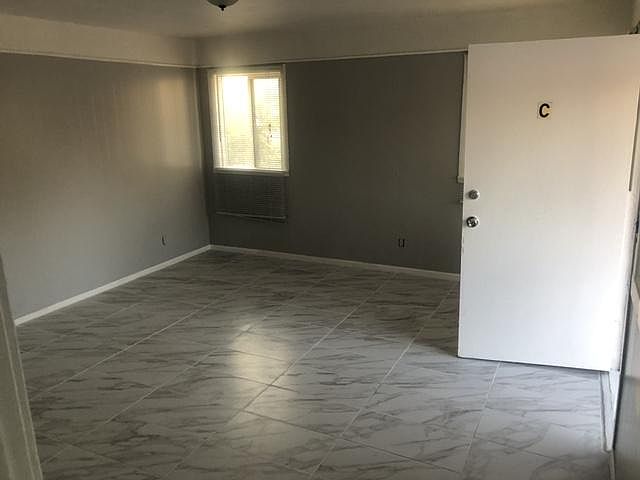 Main entrance/Living room