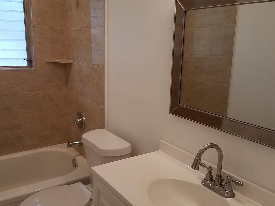1st image of 3048 Oxfordshire Ln