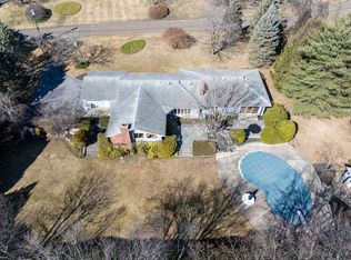 29 Rambler Ln, Stamford, CT 06903