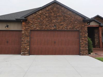 1413 E 8th St, Hickman, NE, 68372