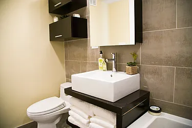 Sold by aptsandlofts.com